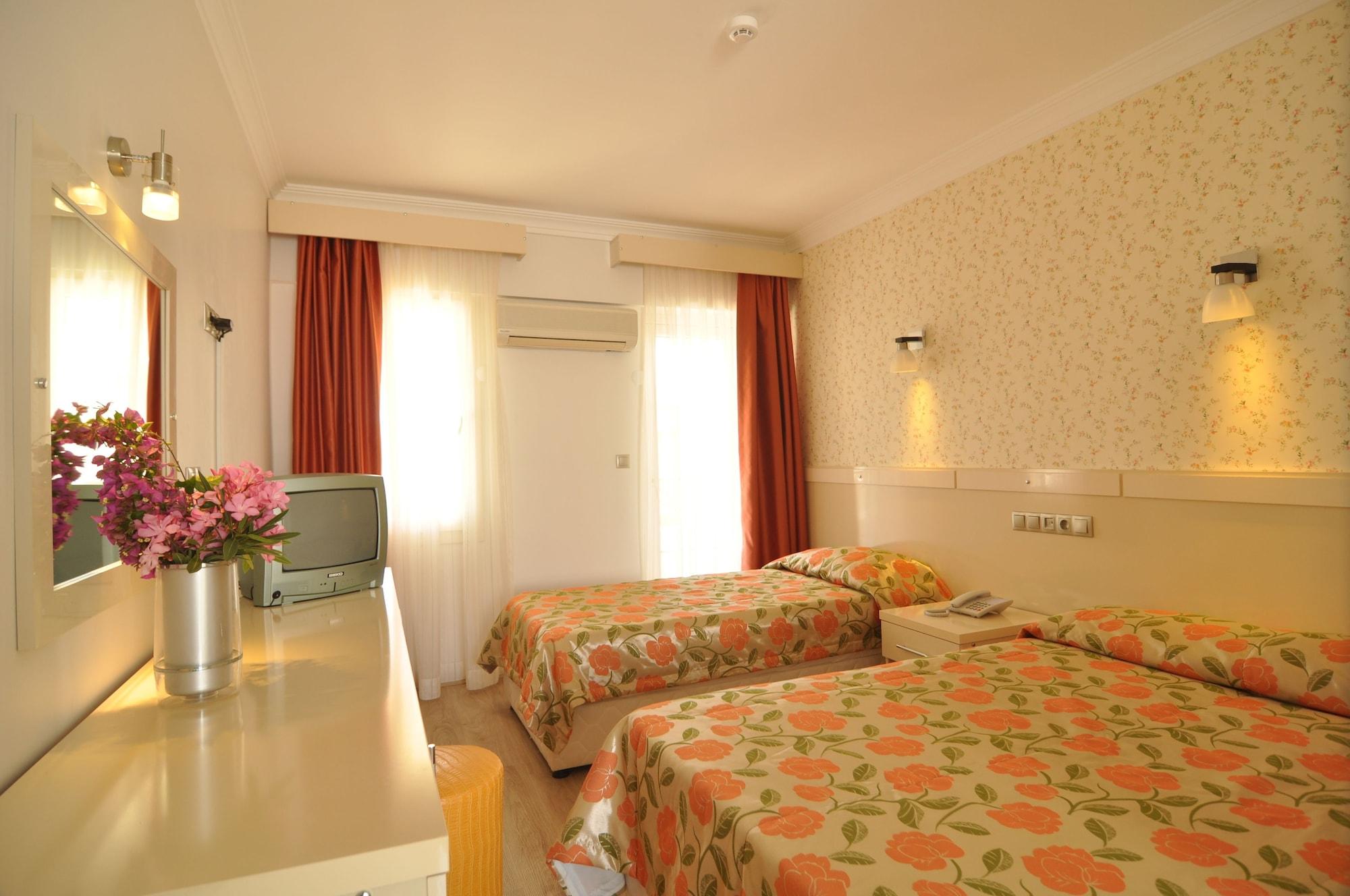 Delfi Hotel Spa & Wellness Center Bodrum Extérieur photo